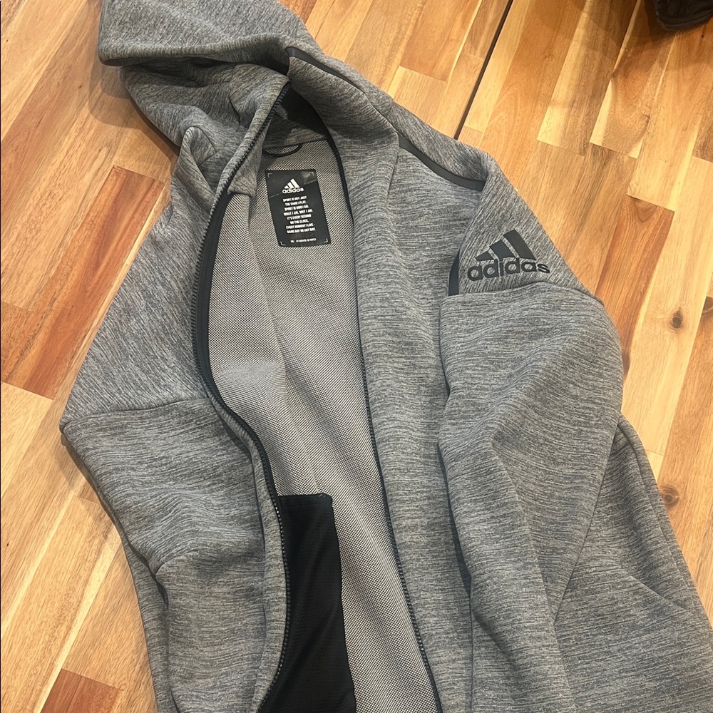Adidas Men's Heather Gray Performance Jacket, High Neck Zipper, Mens M